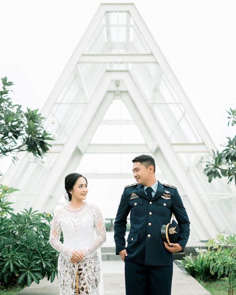 Courtesy Prewedding Gyta & Ben
@gytagulo
@benediktus_sulistyo
â€¢
â€¢
â€¢
â€¢
@kanahayaphotography
@putriayumakeup
â€¢
â€¢
â€¢
#arsyatama #preweddingjogja #kanahayaphotography 